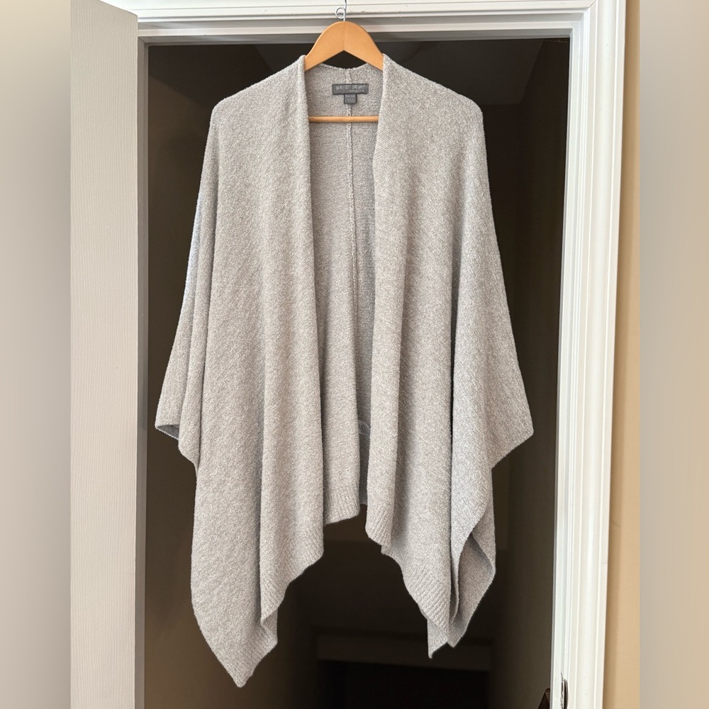 Barefoot Dreams CozyChic Lite Weekend Wrap in Dove Gray, One Size.